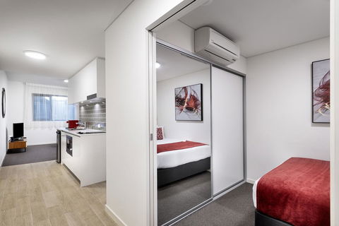 Ramada By Wyndham VetroBlu Scarborough Beach - Accommodation Nelson Bay 13