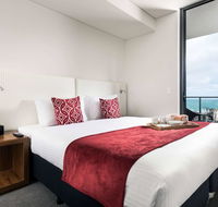 Ramada by Wyndham VetroBlu Scarborough Beach - Accommodation Nelson Bay