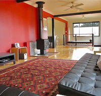 Pendeli Beach House - Accommodation Nelson Bay
