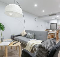 Inner City Stylish apt Walk to Green Square - Accommodation Nelson Bay