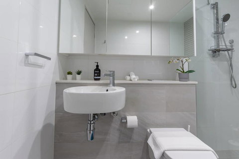 Inner City Stylish Apt Walk To Green Square - Accommodation Nelson Bay 3