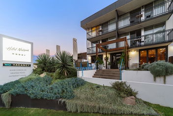 Hotel Nelson with Accommodation Nelson Bay