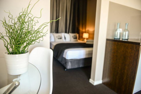 Crossroads Hotel - Nelsons Bay Accommodation 21