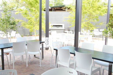 Crossroads Hotel - Nelsons Bay Accommodation 15