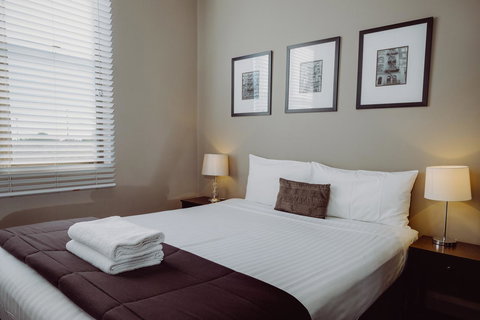 Crossroads Hotel - Nelsons Bay Accommodation 13