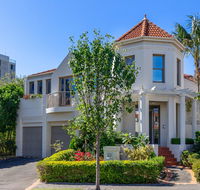 Kensington Self-Contained Modern House 89BROM - Accommodation Nelson Bay