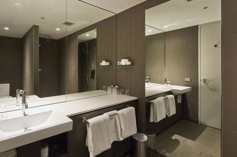 Rydges Sydney Airport Hotel - Accommodation Nelson Bay 11