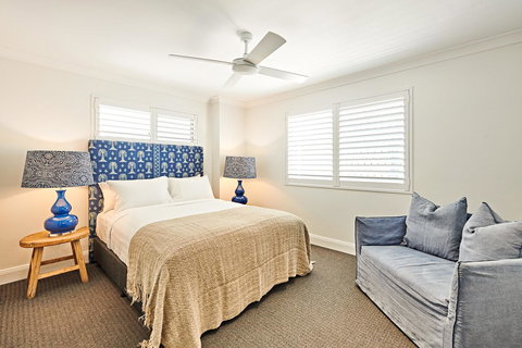 The Lord Byron - Accommodation Nelson Bay 13