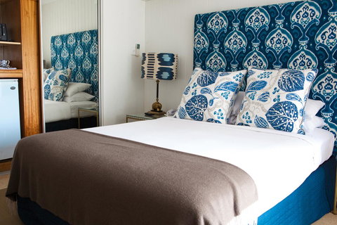 The Lord Byron - Accommodation Nelson Bay 7