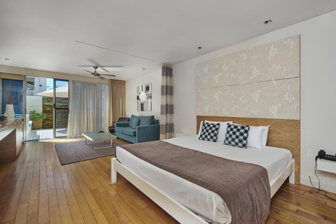 Waves Byron Bay - Accommodation Nelson Bay 42