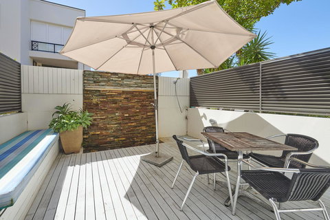 Waves Byron Bay - Accommodation Nelson Bay 38