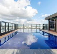 Japanese Style waterfront apt wt rooftop pool - Accommodation Nelson Bay