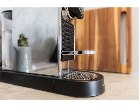 Oceanside Elegance At Superb Home Steps From Sand - Accommodation Nelson Bay 16