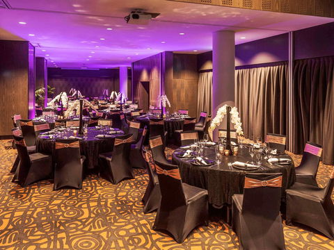 Novotel Sydney Darling Harbour - Nelson Bay Accommodation.com 42