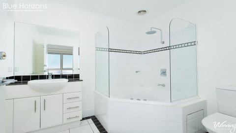 Blue Horizons, Unit 808, 41-45 Shoal Bay Road - Accommodation Nelson Bay 14