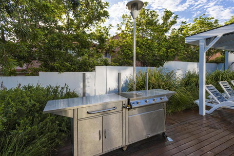 Oaks Nelson Bay Lure Suites - Accommodation Nelson Bay 7