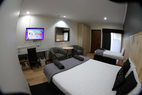 Sleepy Hill Motor Inn - Accommodation Nelson Bay 17