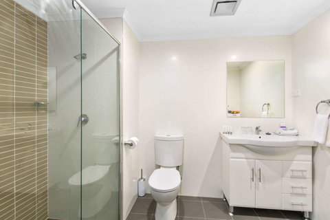 Quality Suites Pioneer Sands - Accommodation Nelson Bay 4