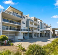 Quality Suites Pioneer Sands - Accommodation Nelson Bay