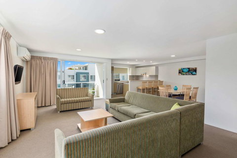 Quality Suites Pioneer Sands - Accommodation Nelson Bay 5