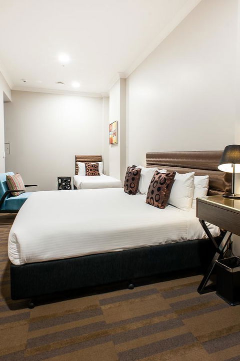 57Hotel - Accommodation Nelson Bay 2