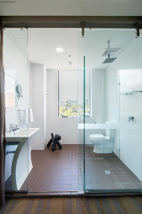57Hotel - Accommodation Nelson Bay 12