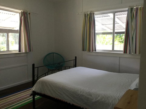 Hat Head Beach Cottage 1 - Nelsons Bay Accommodation 18