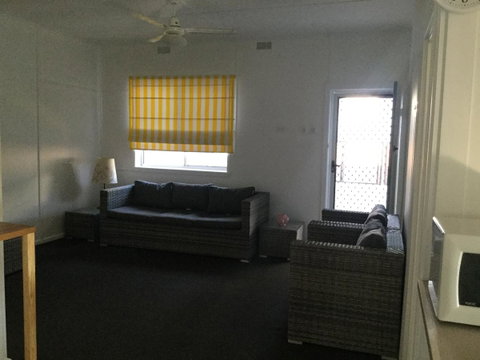 Hat Head Beach Cottage 1 - Nelsons Bay Accommodation 19