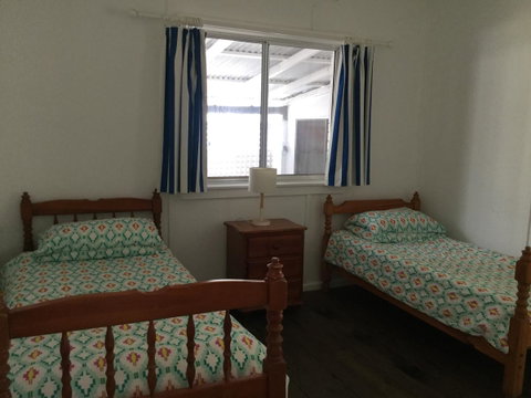 Hat Head Beach Cottage 1 - Nelsons Bay Accommodation 11
