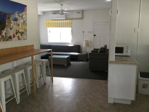 Hat Head Beach Cottage 1 - Nelsons Bay Accommodation 5