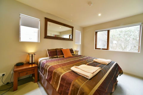 Snowstream 4 - Accommodation Nelson Bay 10