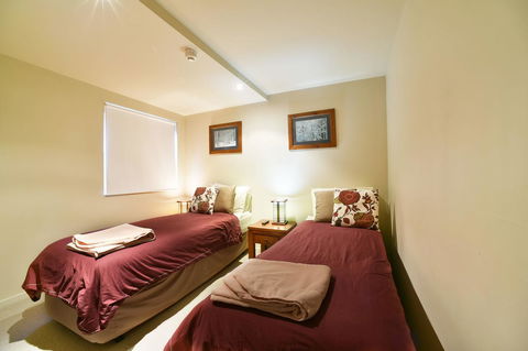 Snowstream 4 - Accommodation Nelson Bay 1