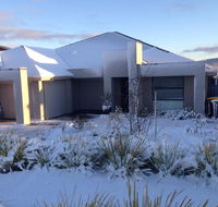 Jindabyne Executive - Accommodation Nelson Bay