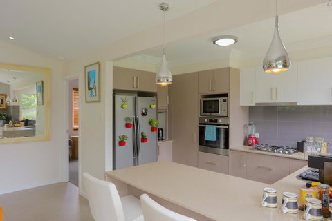 Armidale Cottage - House 2 - Nelsons Bay Accommodation 17