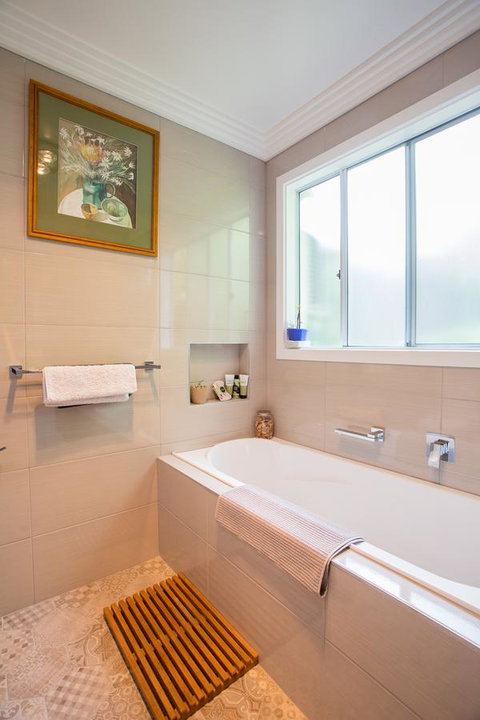 Armidale Cottage - House 2 - Nelsons Bay Accommodation 26
