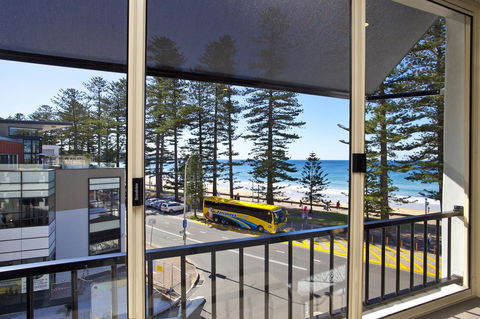 Manly Paradise Motel & Apartments - Accommodation Nelson Bay 4