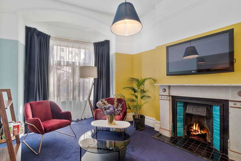 Hotel Harry, Ascend Hotel Collection - Accommodation Nelson Bay 2