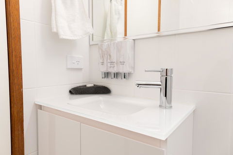 Sapphire Waters Motor Inn - Accommodation Nelson Bay 1