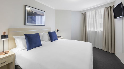 Oaks Sydney Castlereagh Suites - Accommodation Nelson Bay 2