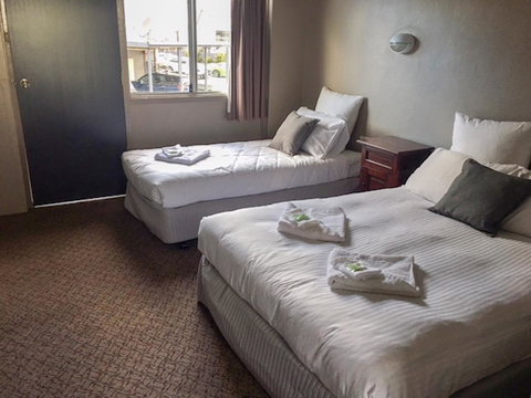 Commercial Hotel Motel Lithgow - Accommodation Nelson Bay 12