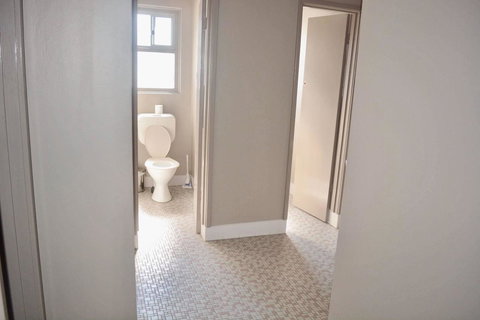 Commercial Hotel Motel Lithgow - Accommodation Nelson Bay 25