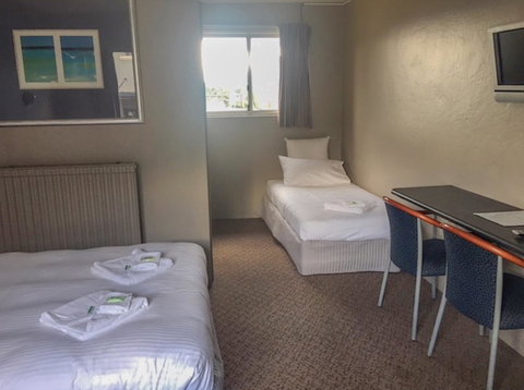 Commercial Hotel Motel Lithgow - Accommodation Nelson Bay 11