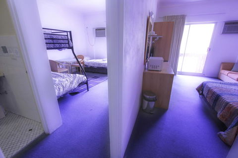 Rest Easy Motel - Accommodation Nelson Bay 1