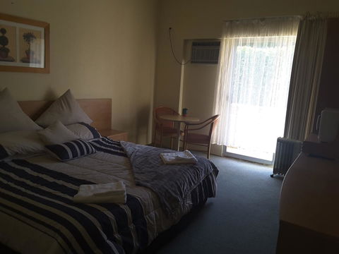 Rest Easy Motel - Accommodation Nelson Bay 23