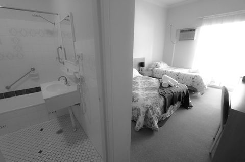 Rest Easy Motel - Accommodation Nelson Bay 19