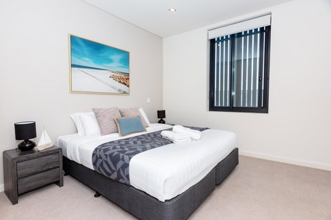Brand New Executive Apartment - Nelsons Bay Accommodation 8