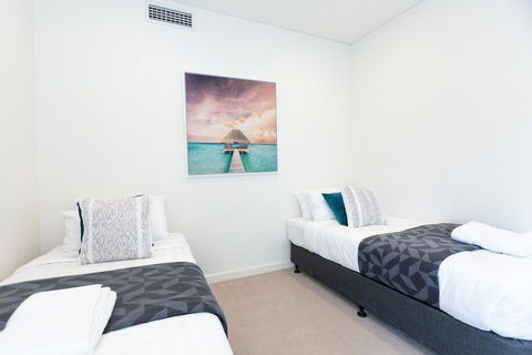 Brand New Executive Apartment - Nelsons Bay Accommodation 23