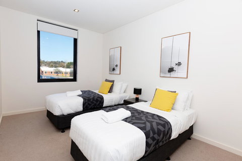 Brand New Executive Apartment - Nelsons Bay Accommodation 14