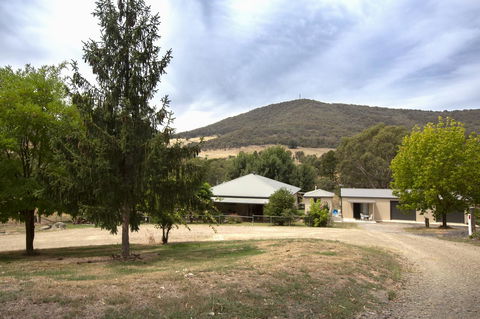 Pound Creek Gallery - Accommodation Nelson Bay 24