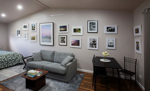 Pound Creek Gallery - Accommodation Nelson Bay 3
